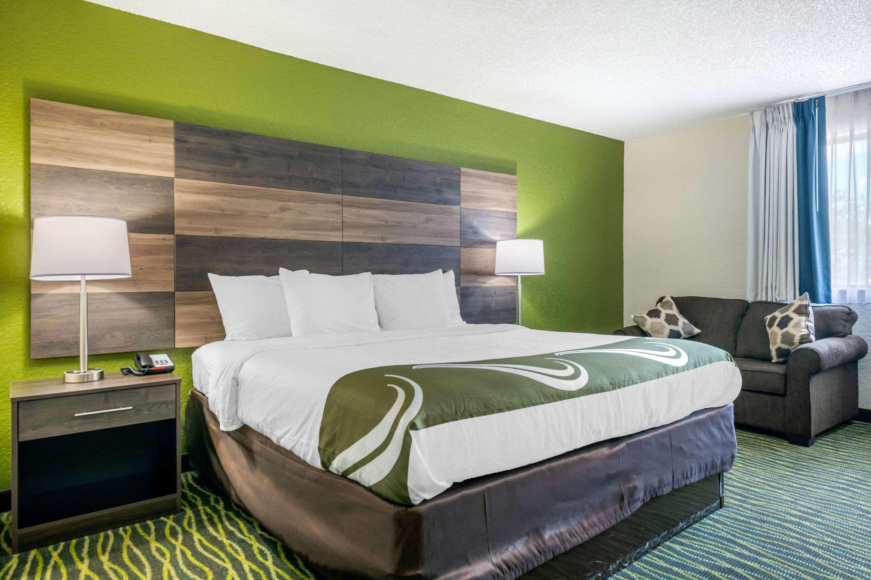Quality Inn & Suites Leesburg Chain Of Lakes Экстерьер фото