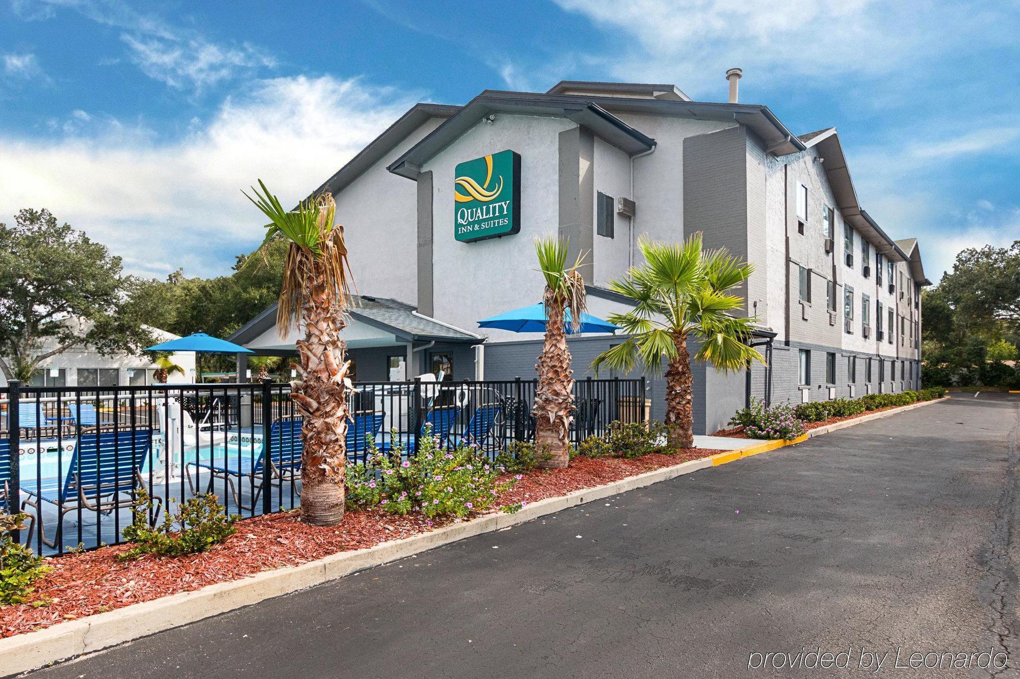 Quality Inn & Suites Leesburg Chain Of Lakes Экстерьер фото