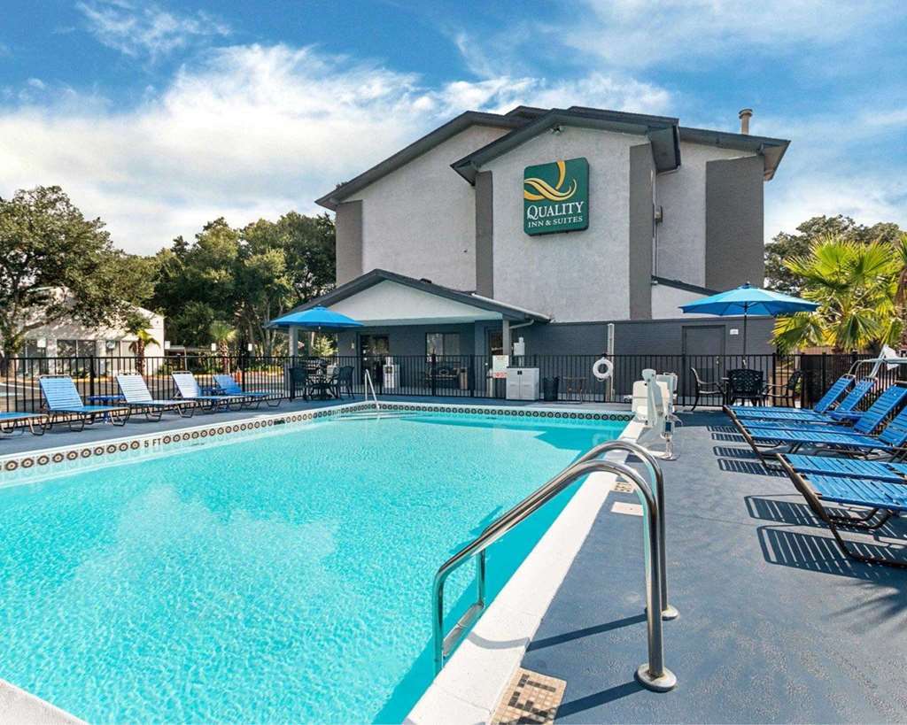 Quality Inn & Suites Leesburg Chain Of Lakes Удобства фото